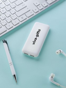 Powerbank в подарок при заказе от 25000 руб.